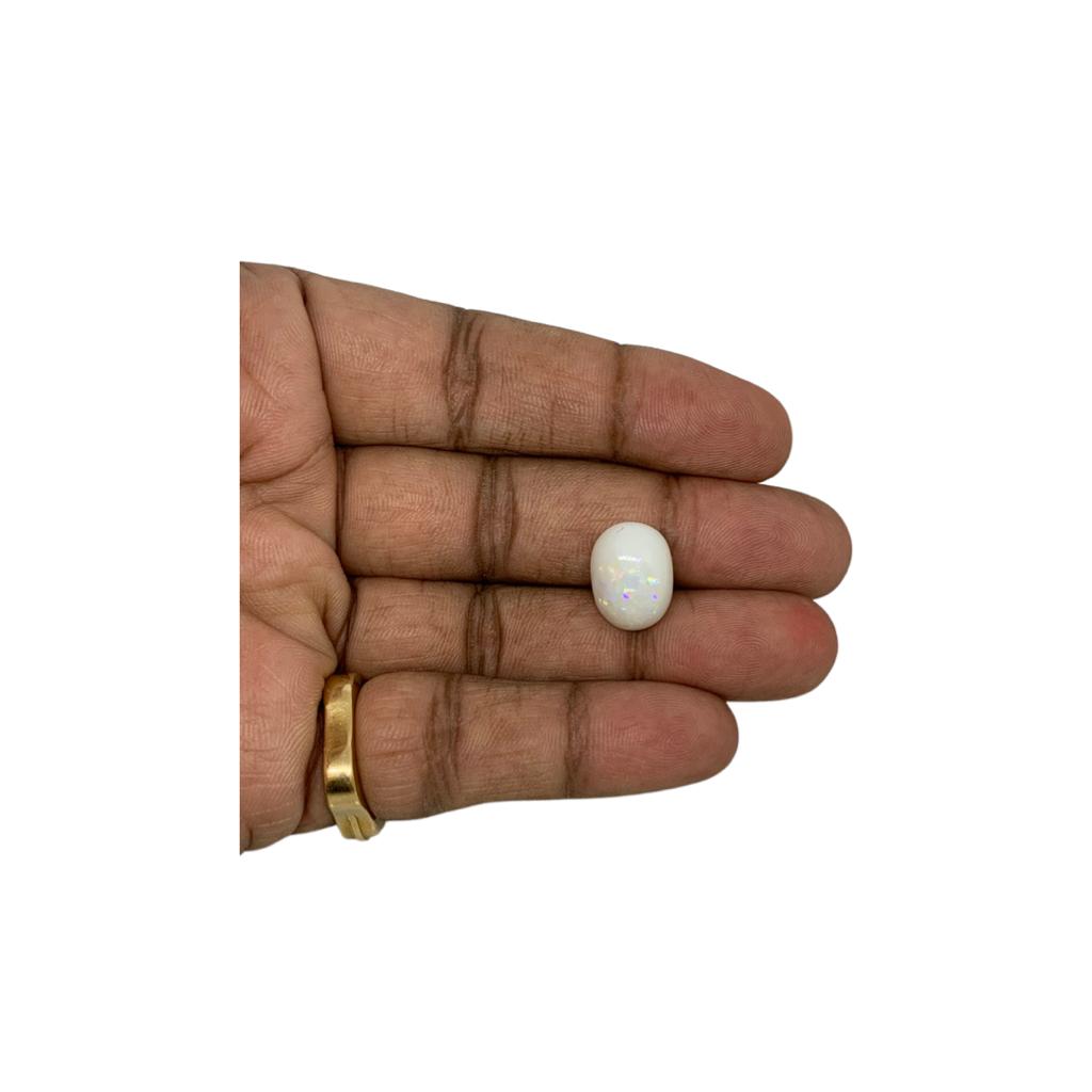 WHITE OPAL - 8.25 ct