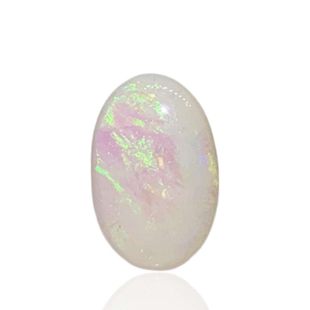 WHITE OPAL - 4.87 ct
