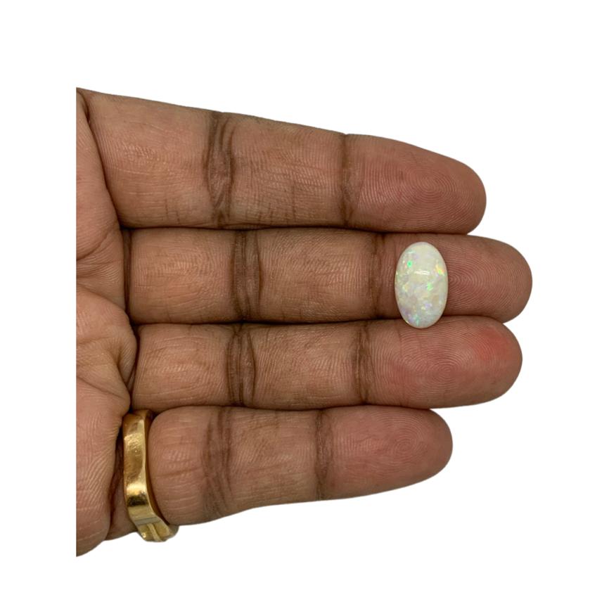 WHITE OPAL - 4.22 ct