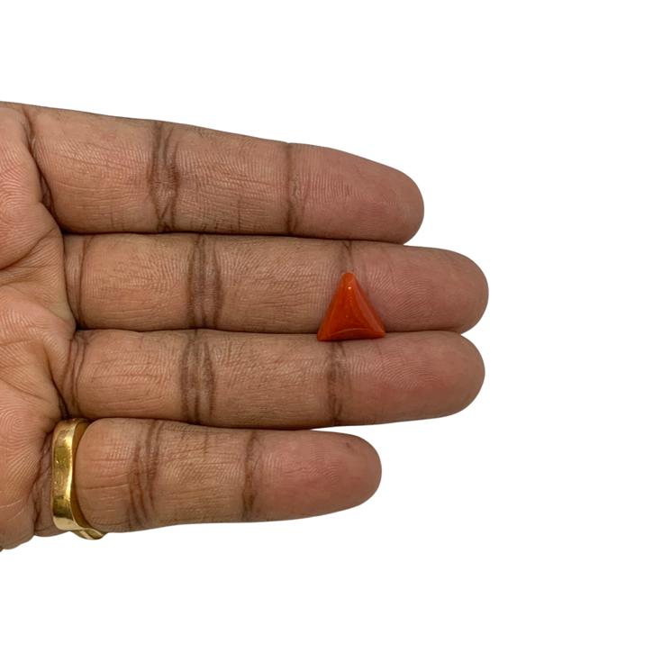 RED ITALIAN CORAL TRIANGLE - 5.72 ct