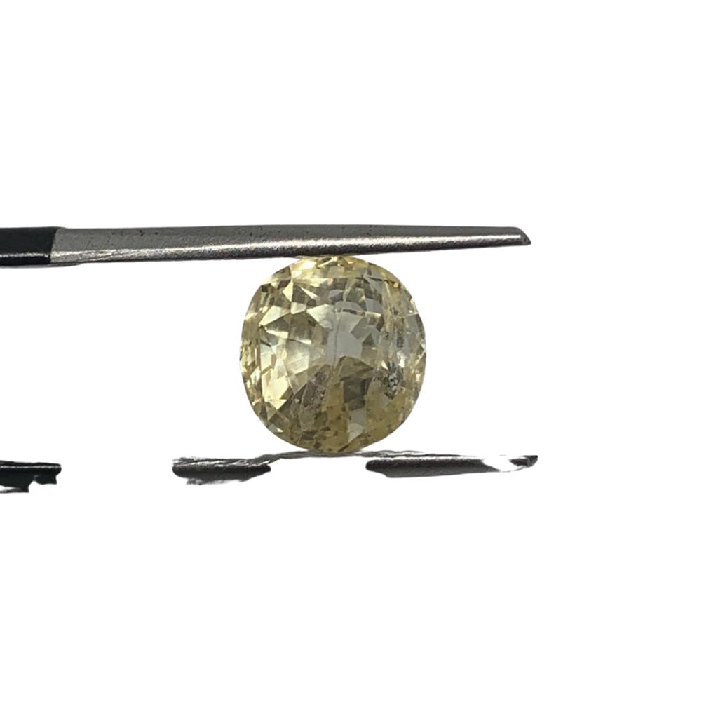 CEYLON YELLOW SAPPHIRE - 5.06 ct