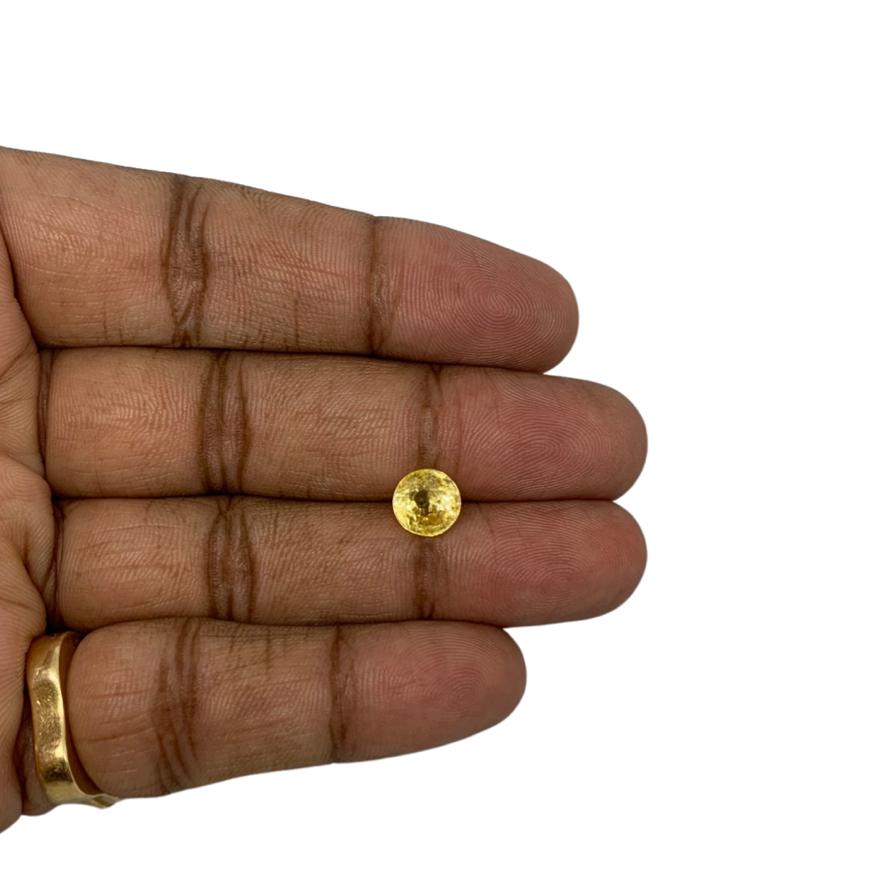 CEYLON YELLOW SAPPHIRE - 3.23 ct