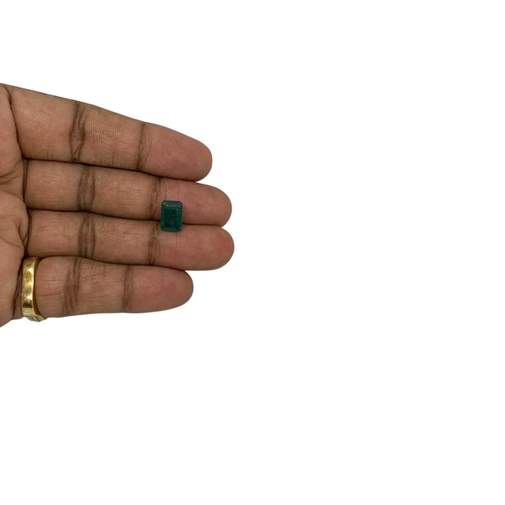 GREEN EMERALD - 3.03 ct