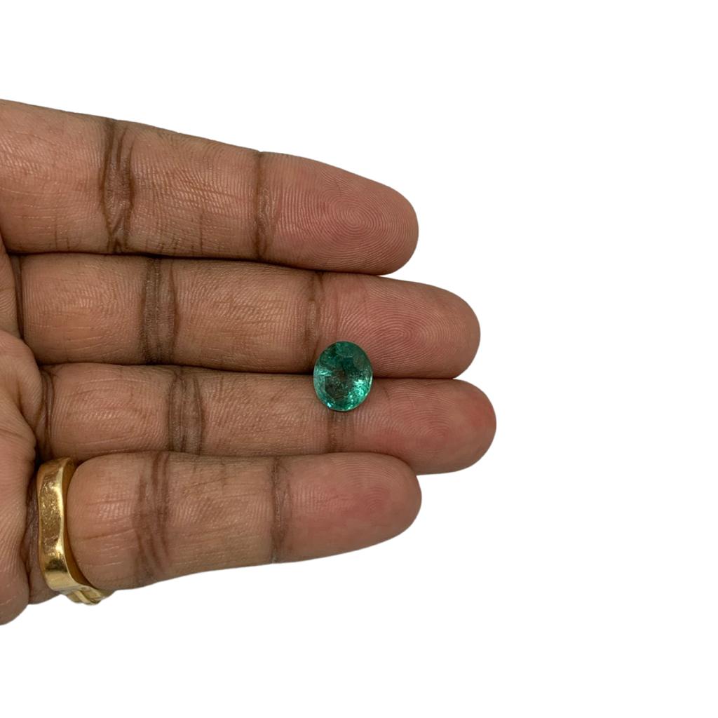 GREEN EMERALD - 3.86 ct