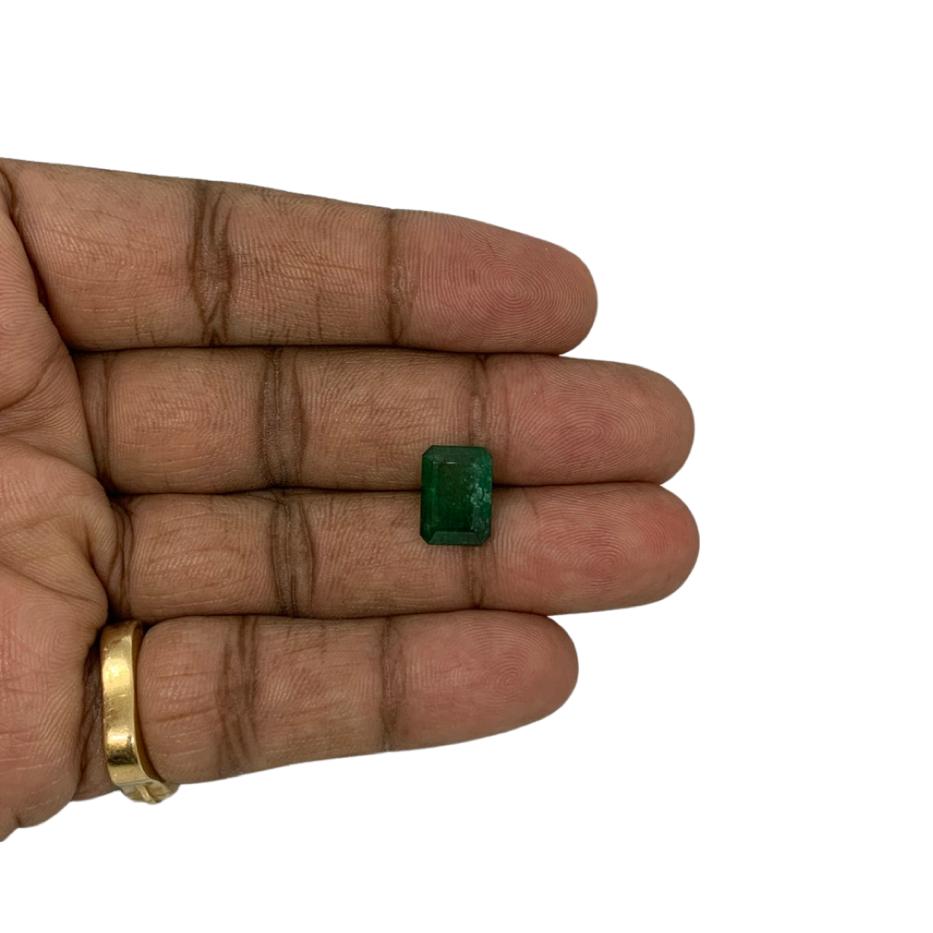 GREEN EMERALD - 4.91 ct