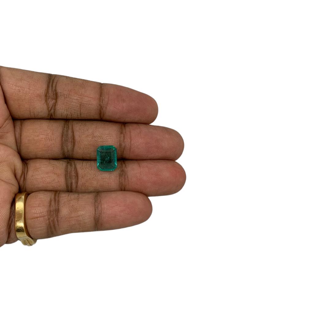 GREEN EMERALD - 4.76 ct