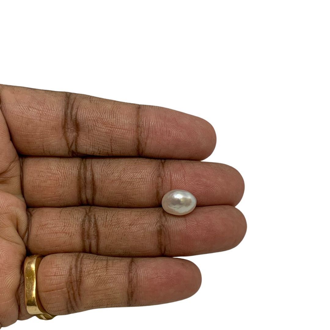 WHITE KESHI PEARL - 5.61 ct