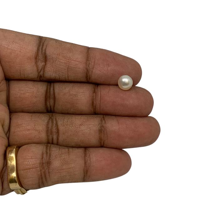 WHITE NATURAL PEARL - 2.39 ct
