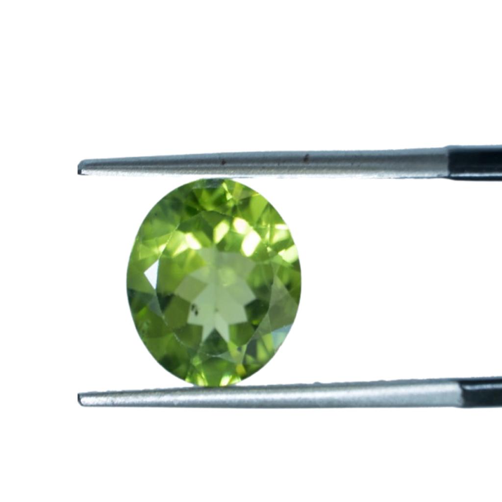 GREEN PERIDOT - 4.15 ct