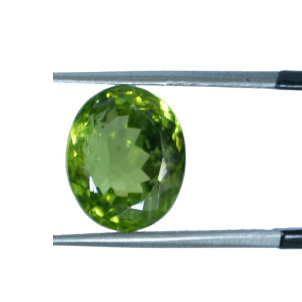 GREEN PERIDOT - 8.05 ct