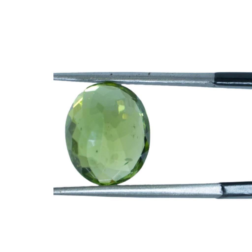 GREEN PERIDOT - 8.05 ct
