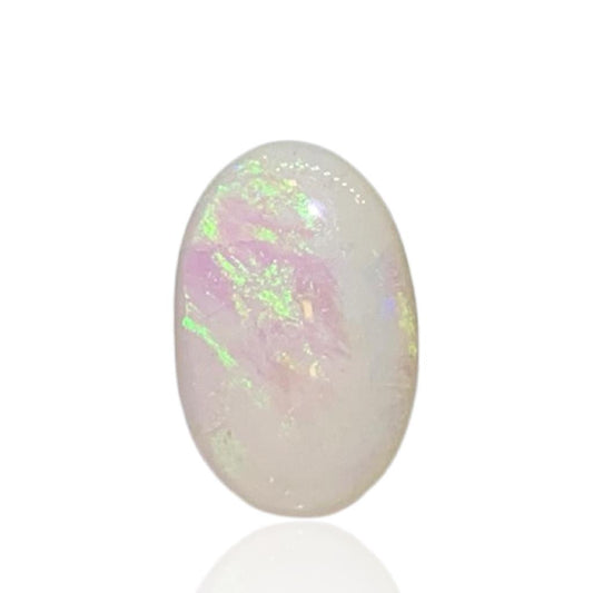 WHITE OPAL - 4.87 ct