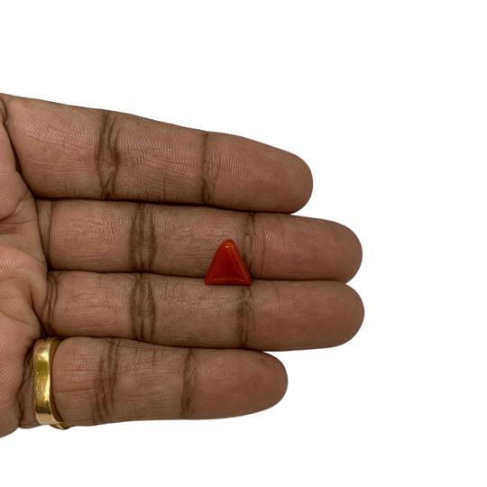 RED ITALIAN CORAL TRIANGLE - 3.57 ct